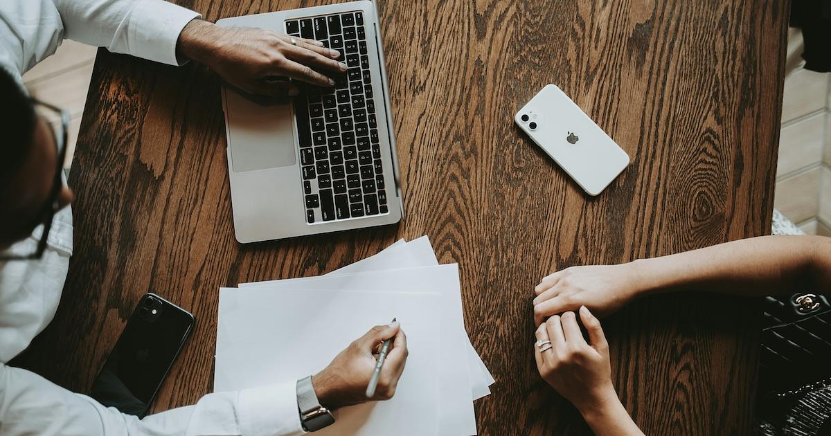 転職エージェントに年収交渉をしてもらい年収をアップするポイント